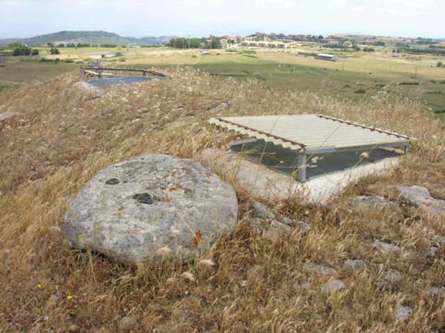 Neviera Grande, caditoio trasformato in finestra